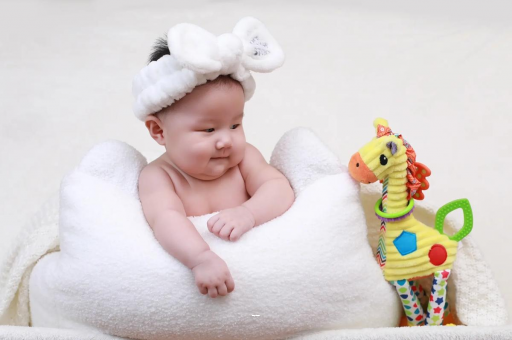 靖江宝宝发烧有眼屎